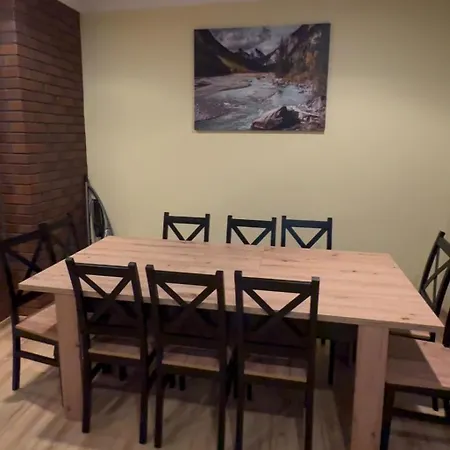 Dom Nad Zatoka Сasa de vacaciones Kluszkowce